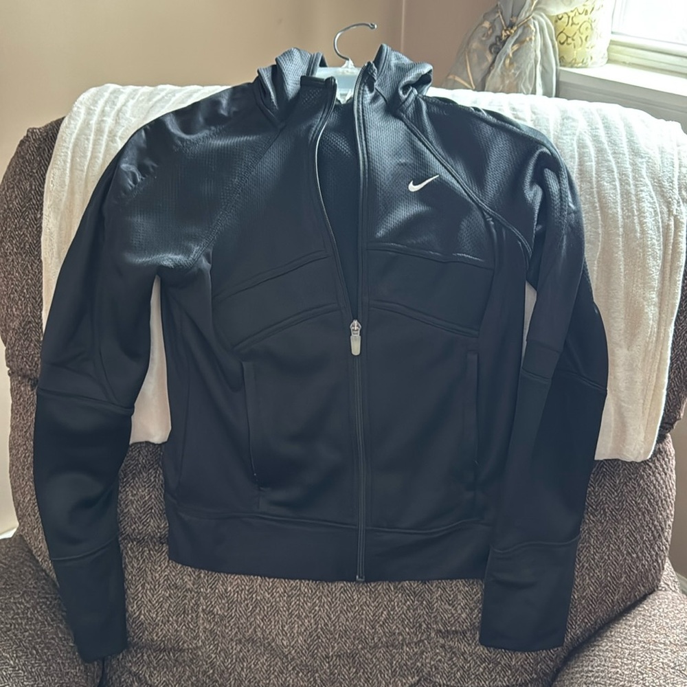 Nike hooded warm up jacket